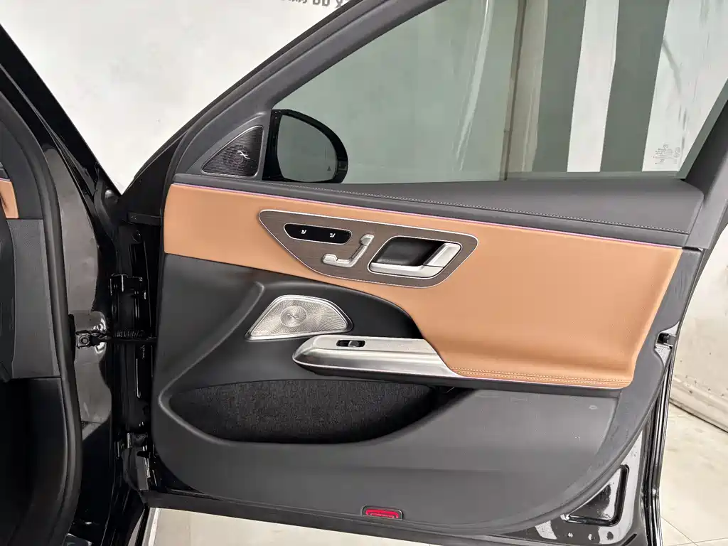 Mercedes-Benz E-Class 2026 E 300 L Luxury