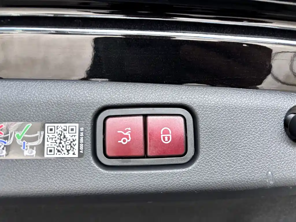 Mercedes-Benz E-Class 2026 E 300 L Luxury