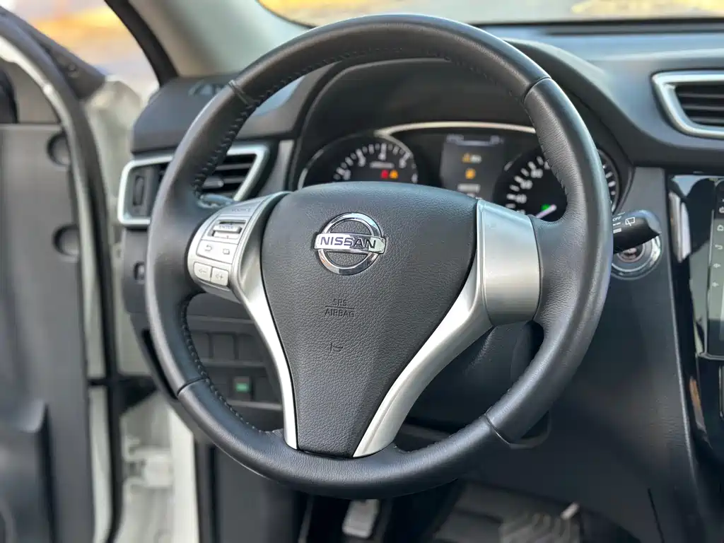 Nissan X-Trail 2017 2.0L CVT Fashion Edition 2WD