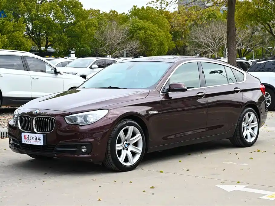 BMW 5 Series GT 2017 528i Leading Edition