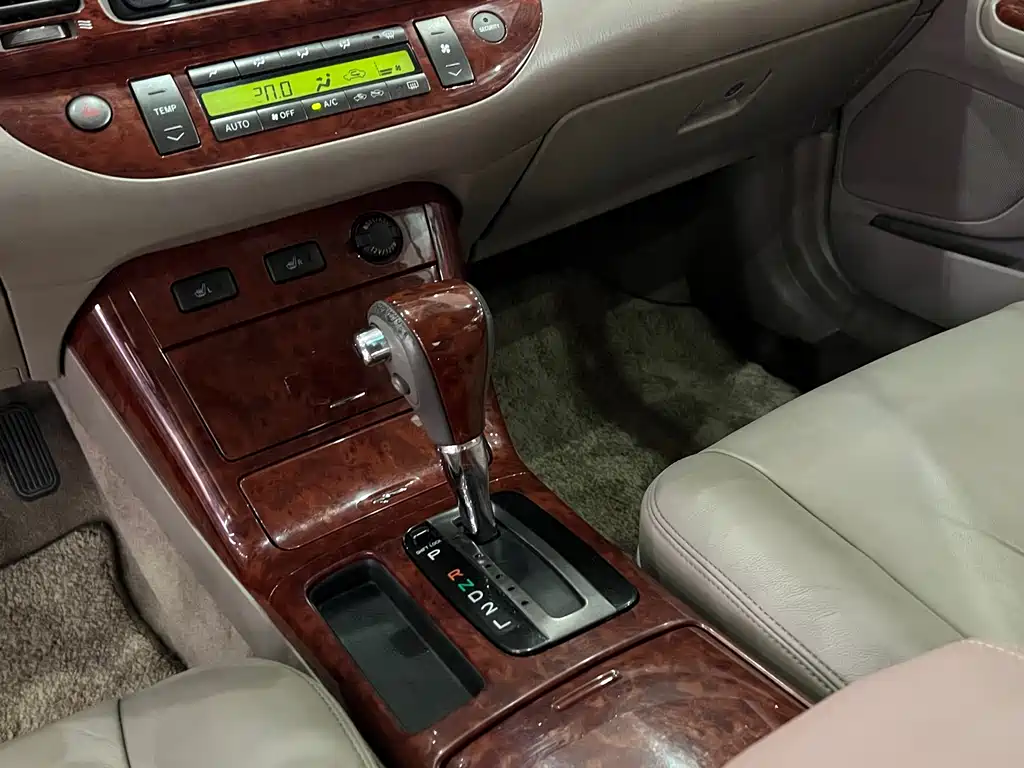 Camry 2005 2.4 Luxury Edition