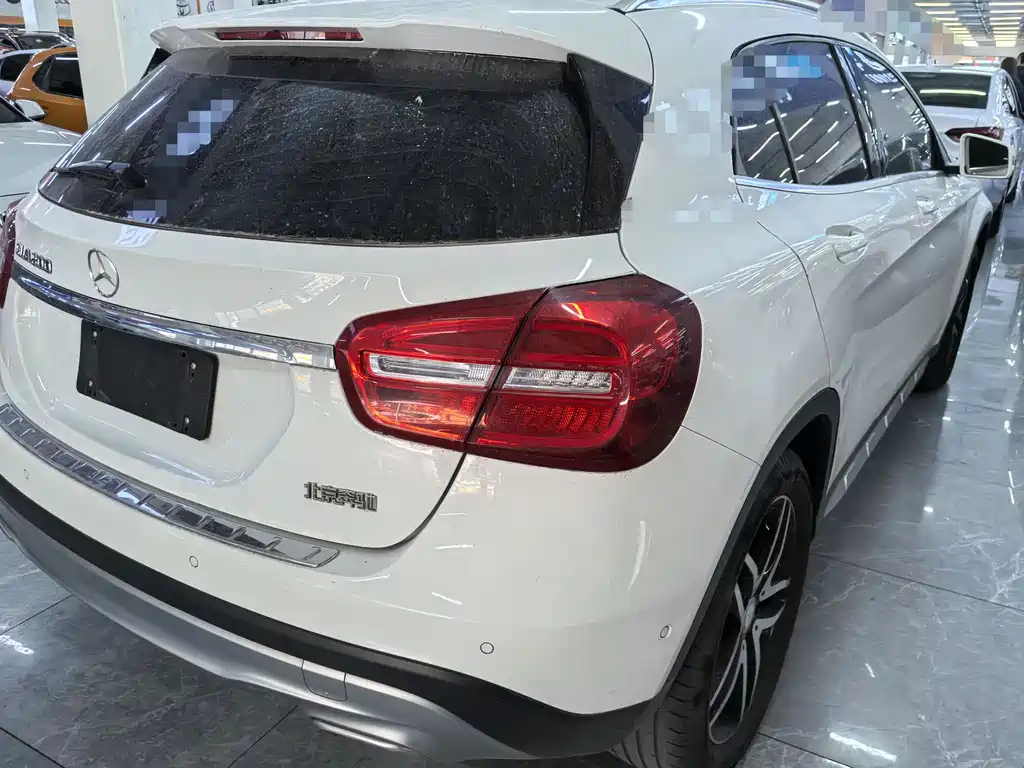 Mercedes-Benz GLA 2016 GLA 200 Fashion