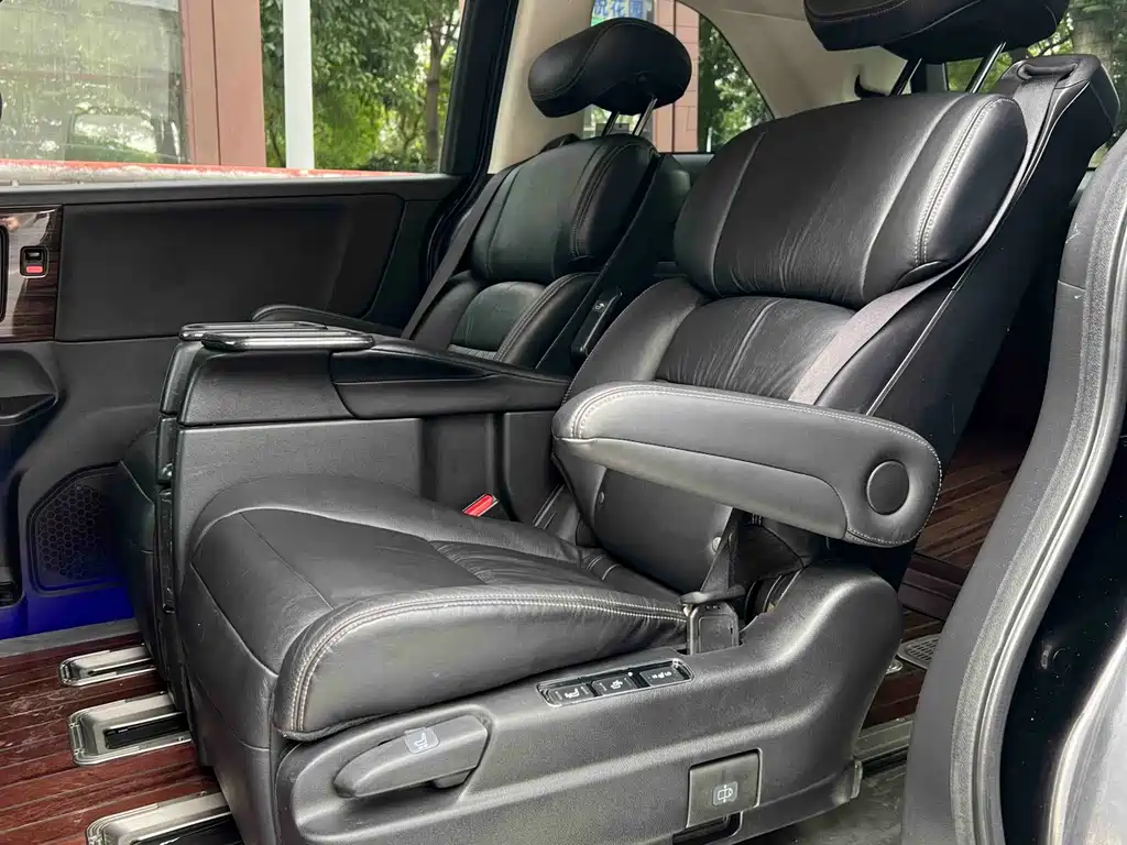 Honda Elysion 2016 2.4L Supreme Edition