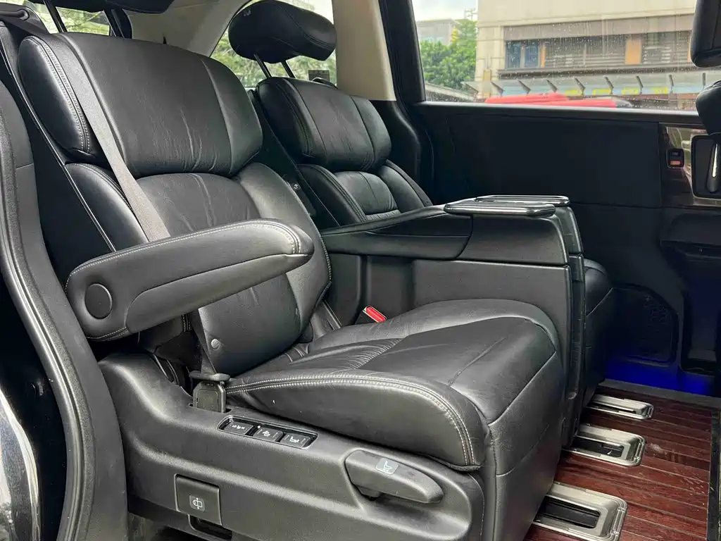 Honda Elysion 2016 2.4L Supreme Edition