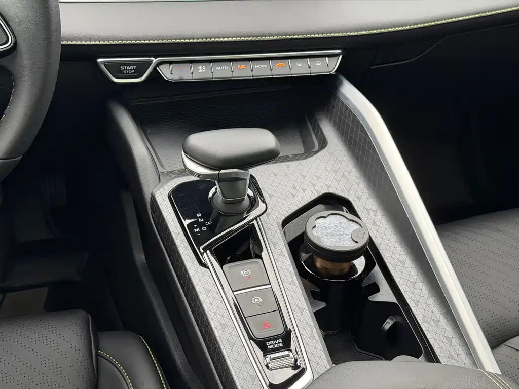 Geely Preface 2023 1.5TD Kunlun Edition