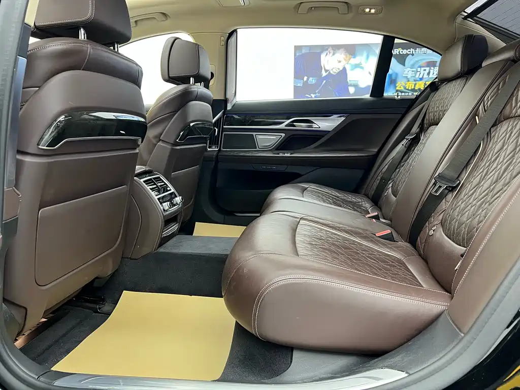 BMW 7 Series 2019 740Li Leading Edition M Sport Package