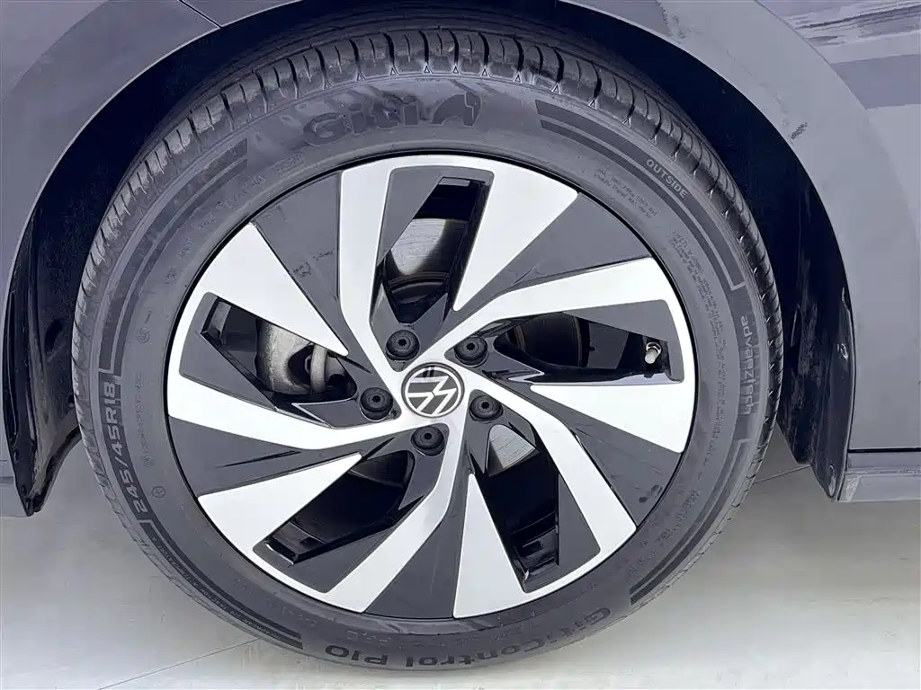 Volkswagen Passat 2025 Pro 380TSI Starry Dragon Edition