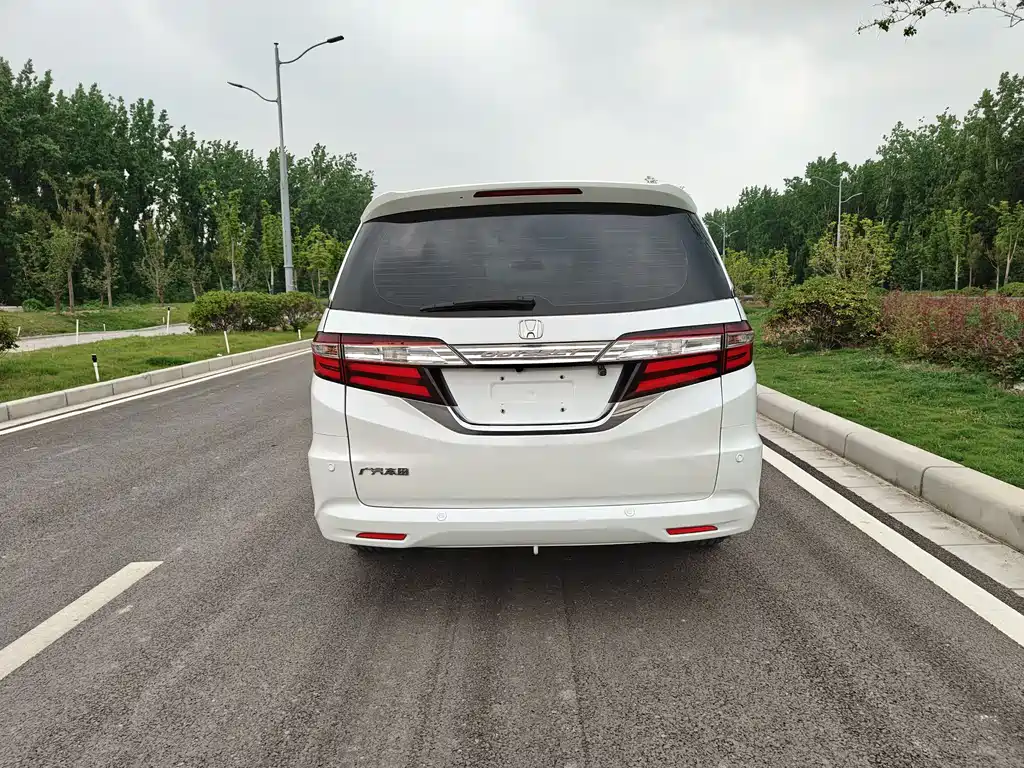 Honda Odyssey 2015