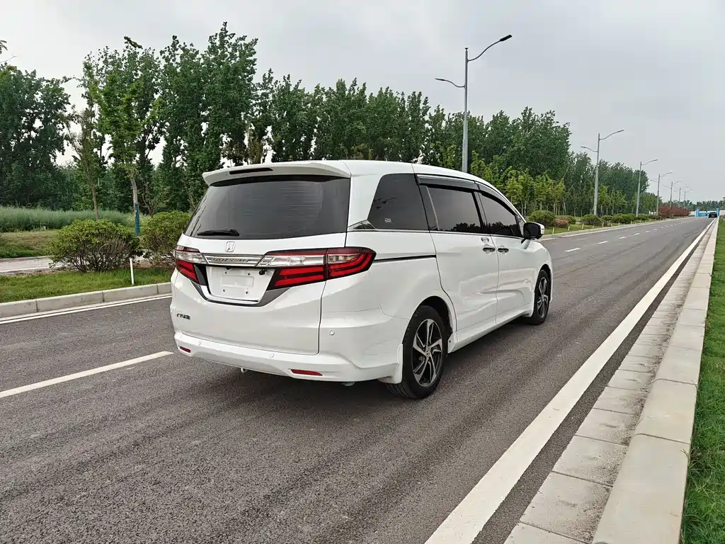 Honda Odyssey 2015