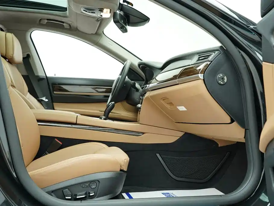 BMW 7 Series 2010 760Li
