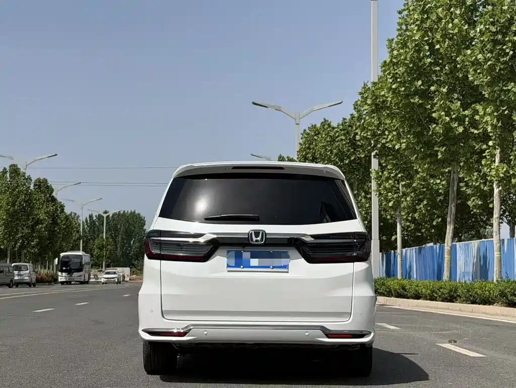 Honda Elysion 2022 2.0L e:HEV Luxury Edition