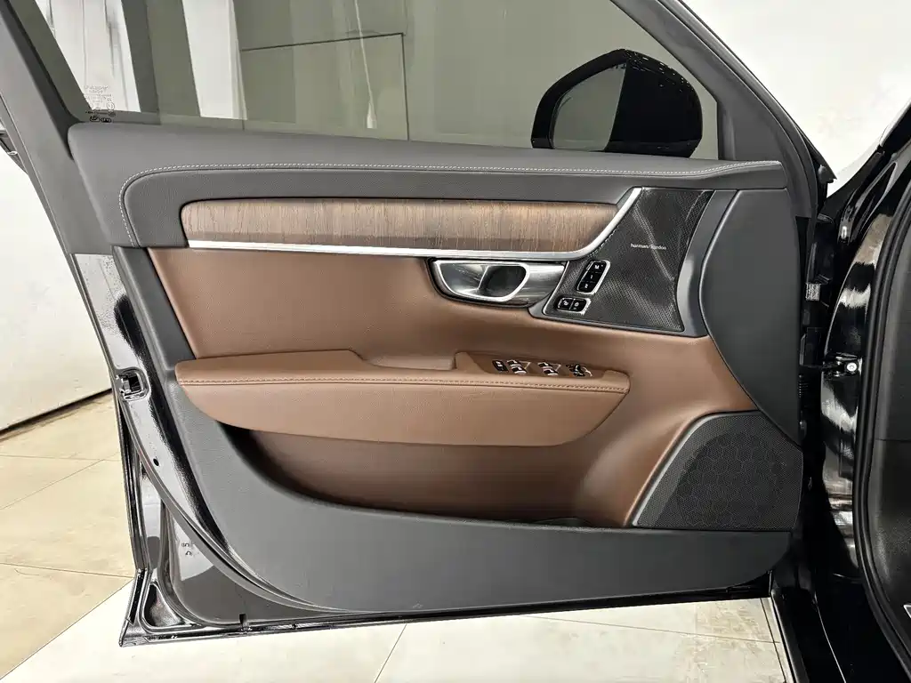 Volvo S90 2025 B5 Inscription