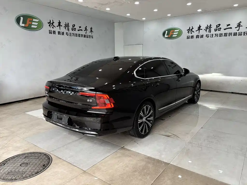 Volvo S90 2025 B5 Inscription