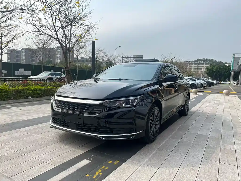 Dongfeng Aeolus Yixuan MAX 2021 1.5T Super Stylish Dad Edition