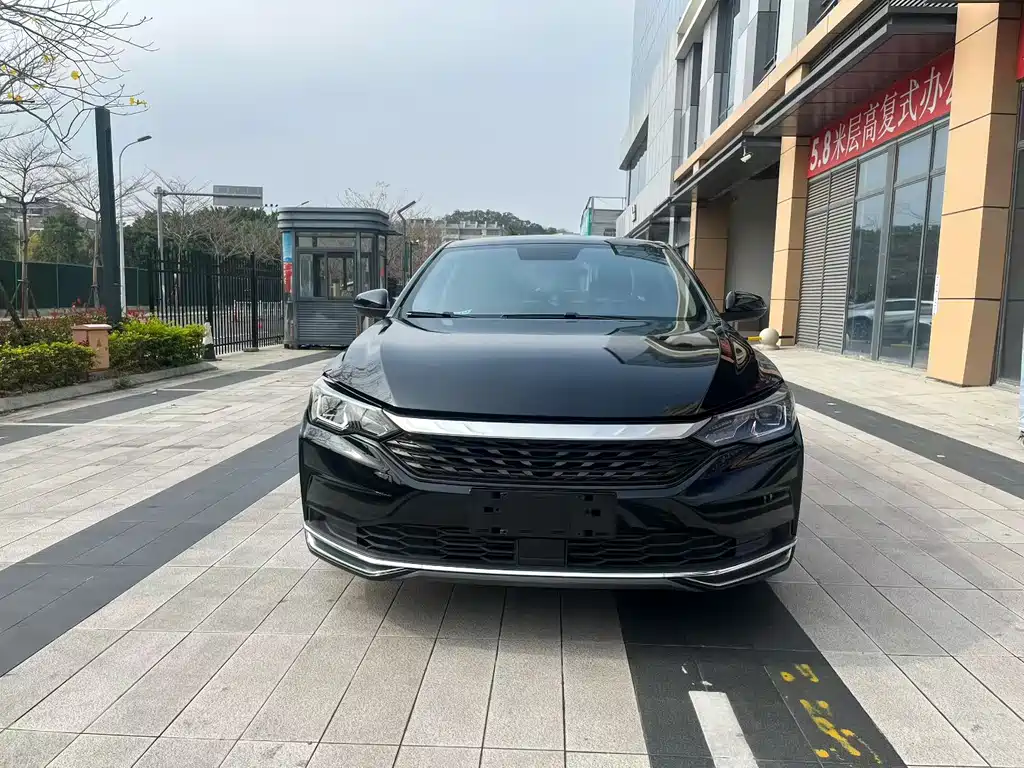 Dongfeng Aeolus Yixuan MAX 2021 1.5T Super Stylish Dad Edition