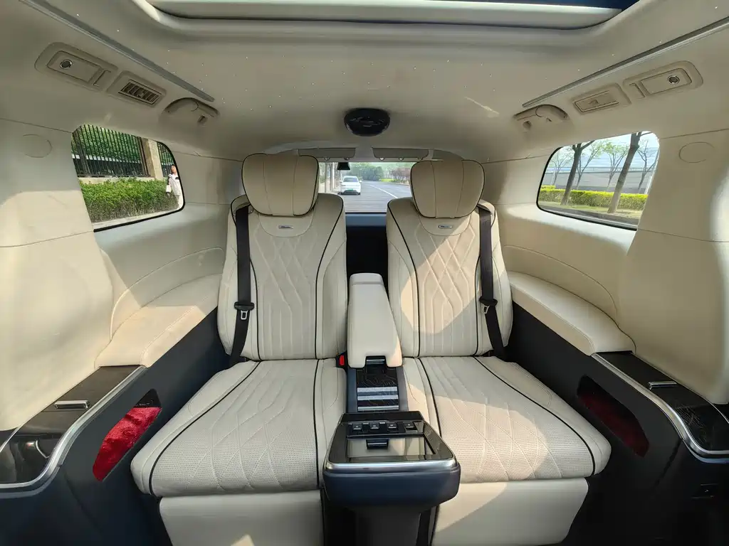 GAC Trumpchi M8 2021 Master Series 390T Four-Seat Yuzun Edition