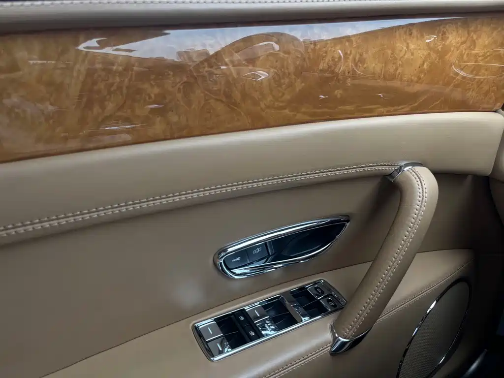 Bentley Flying Spur 2017 4.0T V8 S Standard Edition