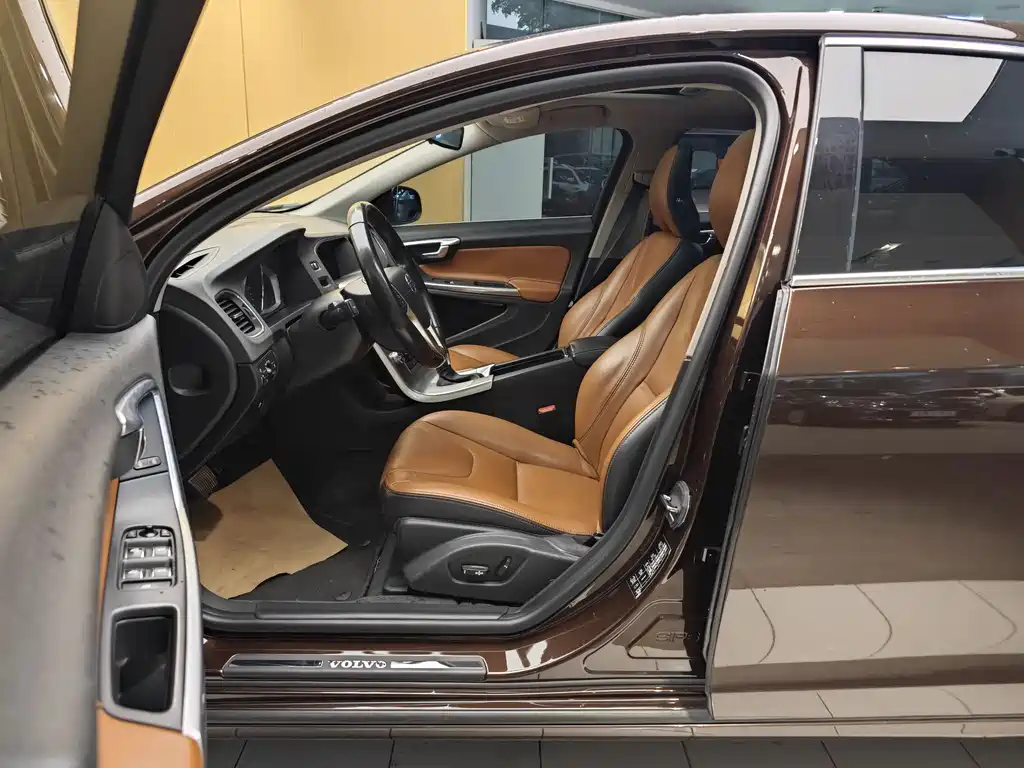 Volvo S60L 2018 T4 Zhiyuan Edition