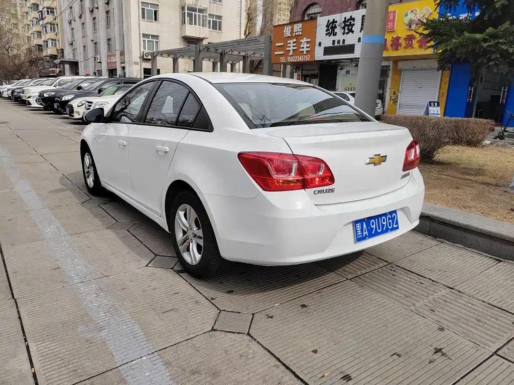 Chevrolet Cruze 2015 1.5L Classic SE AT