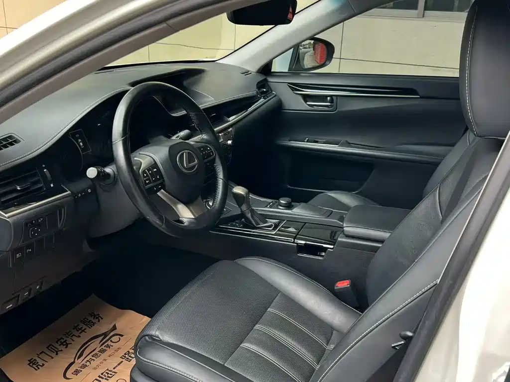 Lexus ES 2015 200 Elite Edition