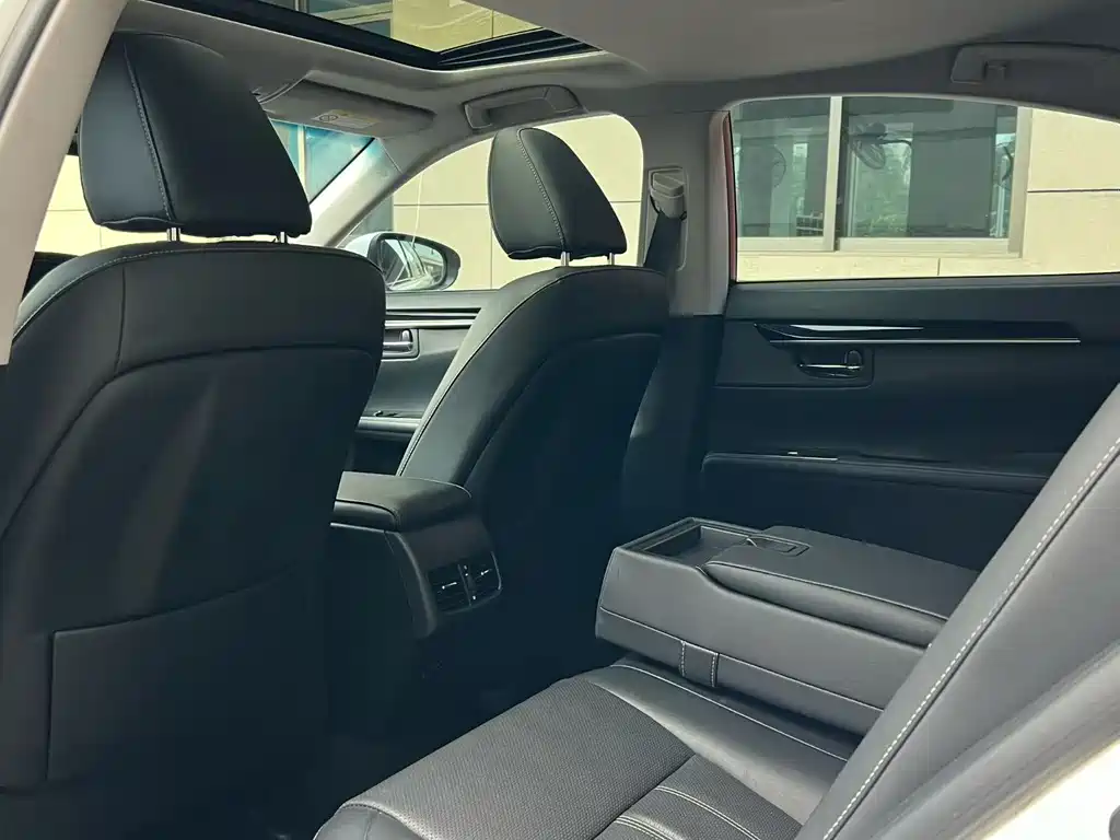 Lexus ES 2015 200 Elite Edition