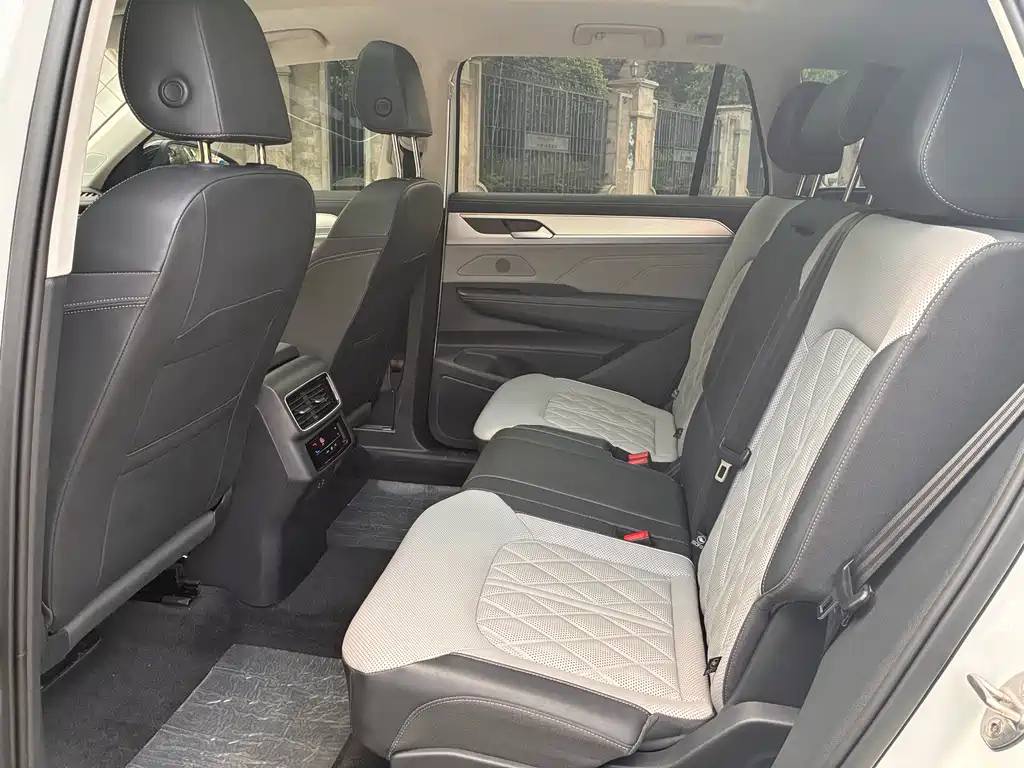 Volkswagen Tavendor 2023 380TSI AWD R-Line Edition