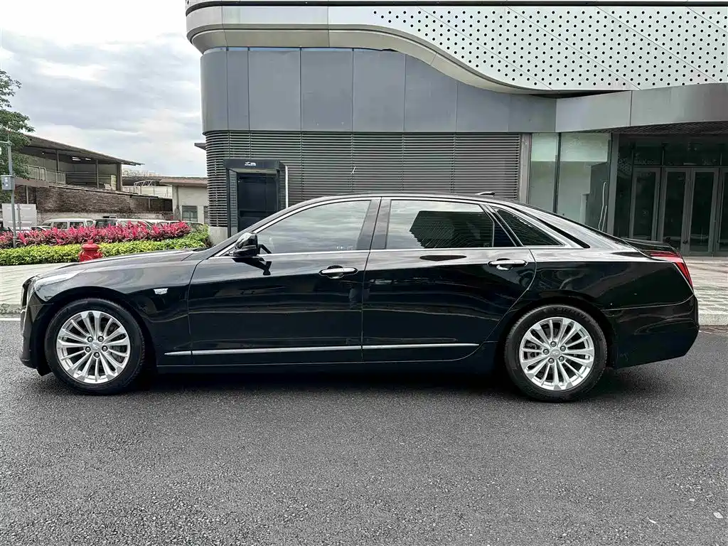 Cadillac CT6