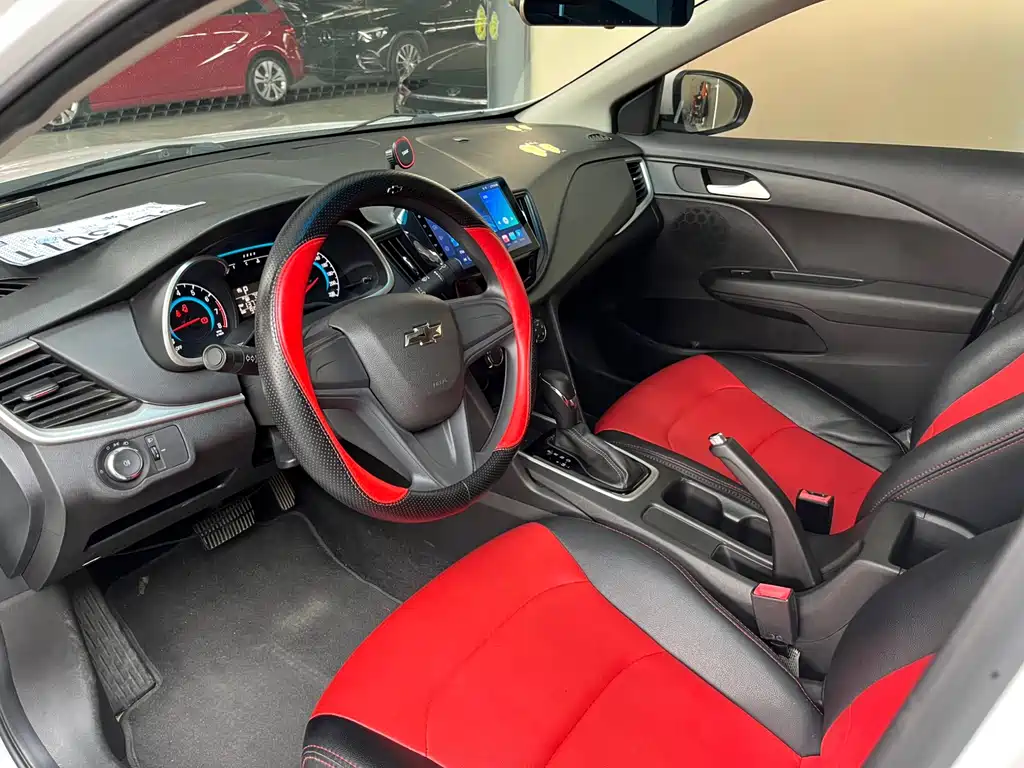 Chevrolet Cavalier 2019 320 Automatic Enjoy Edition with Sunroof