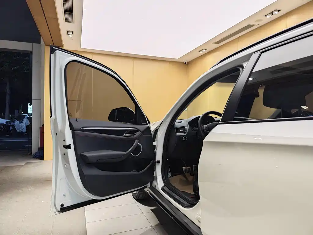 BMW X1 2013 sDrive18i M Sport Package