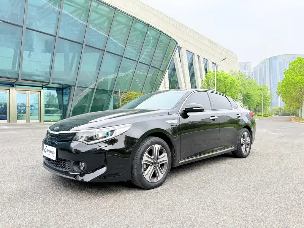 Kia K5 PHEV 2018 2.0L Zhi Zun Edition