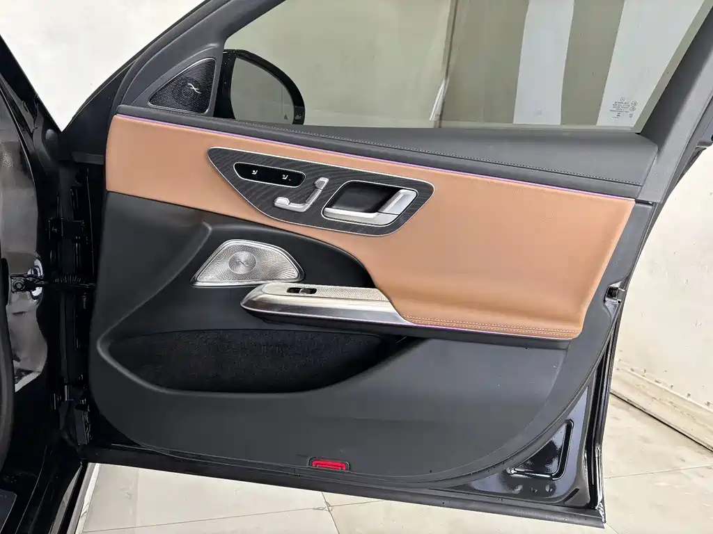 Mercedes-Benz E-Class 2025 E 300 L Luxury Sport