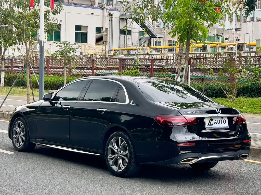 Mercedes-Benz E-Class 2022 Facelift II E 300 L Sport Luxury