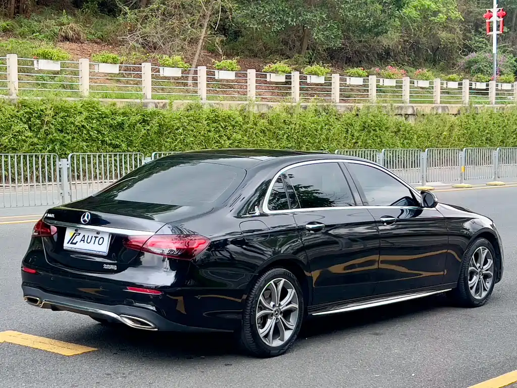 Mercedes-Benz E-Class 2022 Facelift II E 300 L Sport Luxury