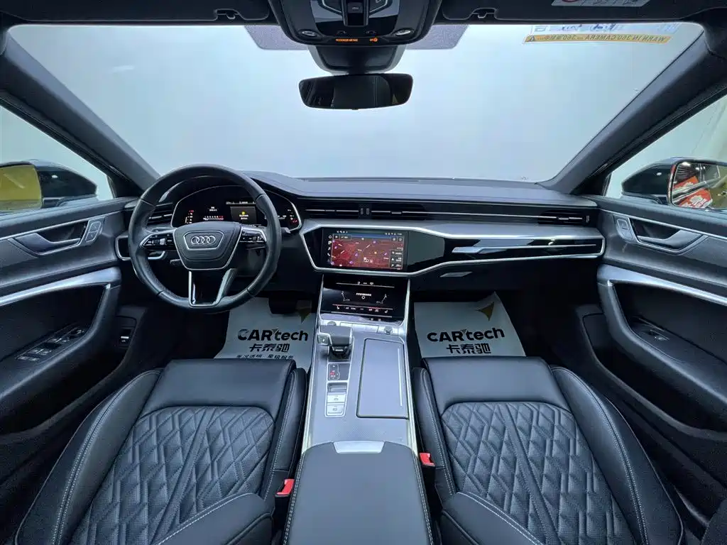 Audi A6L 2025 45 TFSI Zhenxuan Dynamic Trim