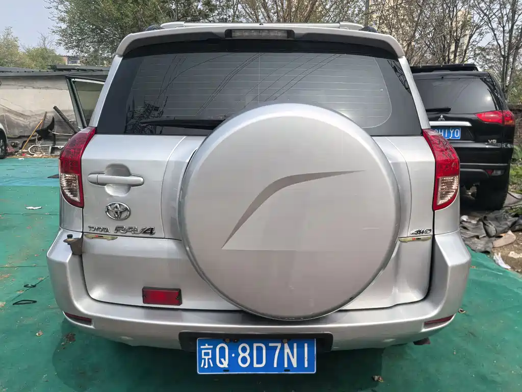 2006 Toyota RAV4 2.4 Luxury (Import)