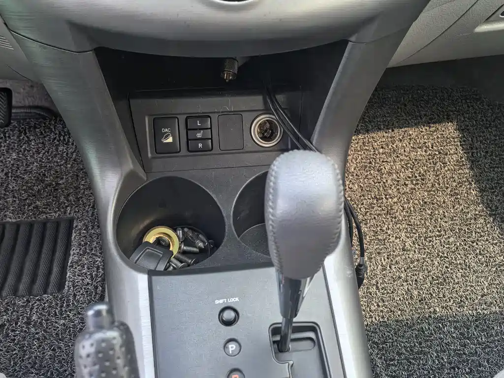 2006 Toyota RAV4 2.4 Luxury (Import)