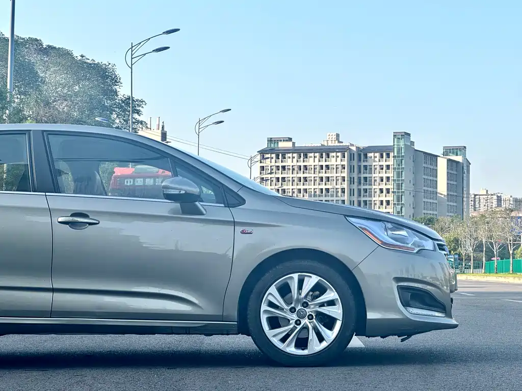Citroën C4L 2014 1.6THP Auto Intelligent Drive Edition