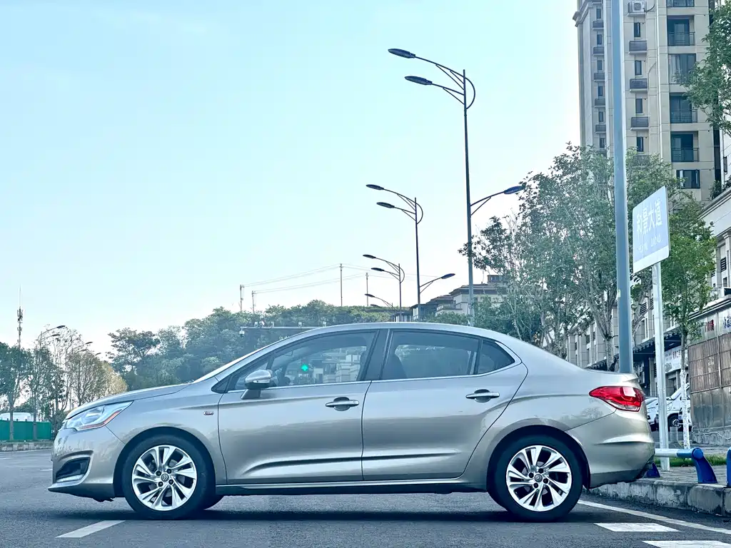 Citroën C4L 2014 1.6THP Auto Intelligent Drive Edition
