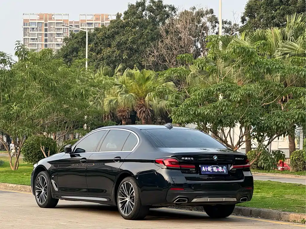 BMW 5 Series 2023 530Li Leading Edition M Sport Package