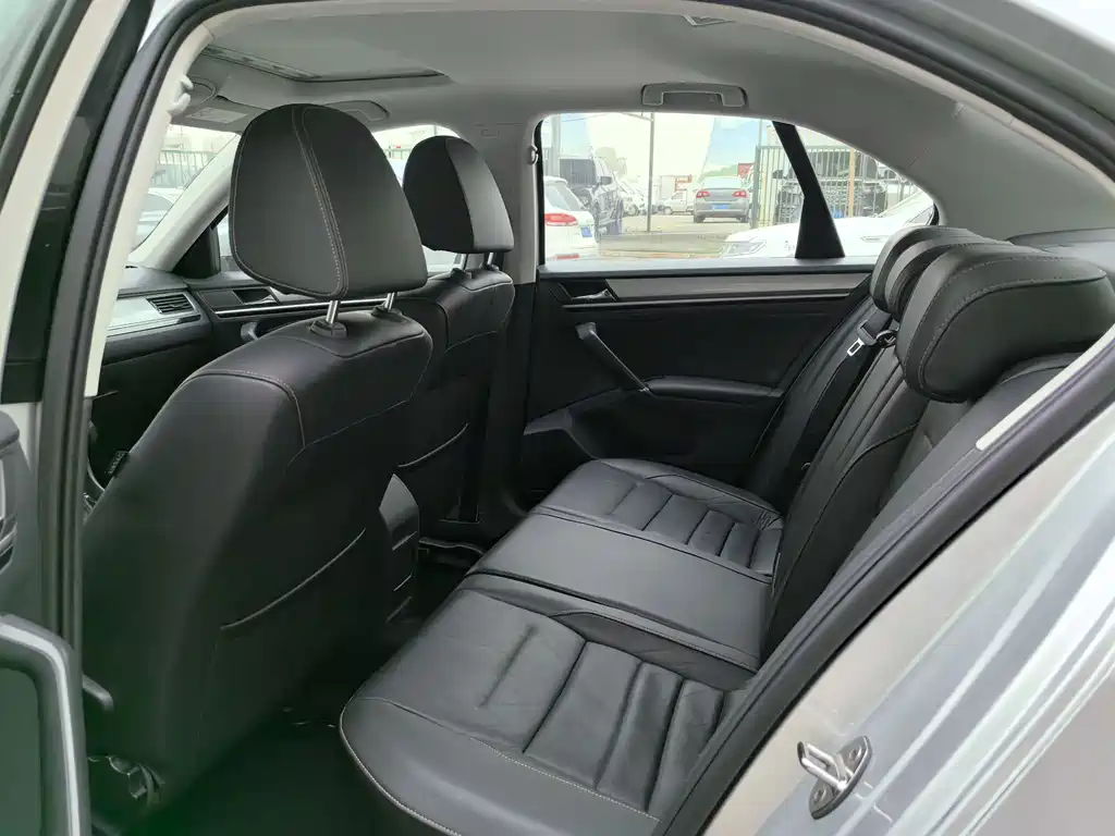 Bora 2018 230TSI DSG Comfort