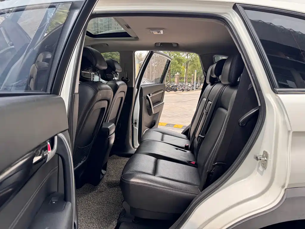 Chevrolet Captiva 2015 2.4L 2WD 7-Seater