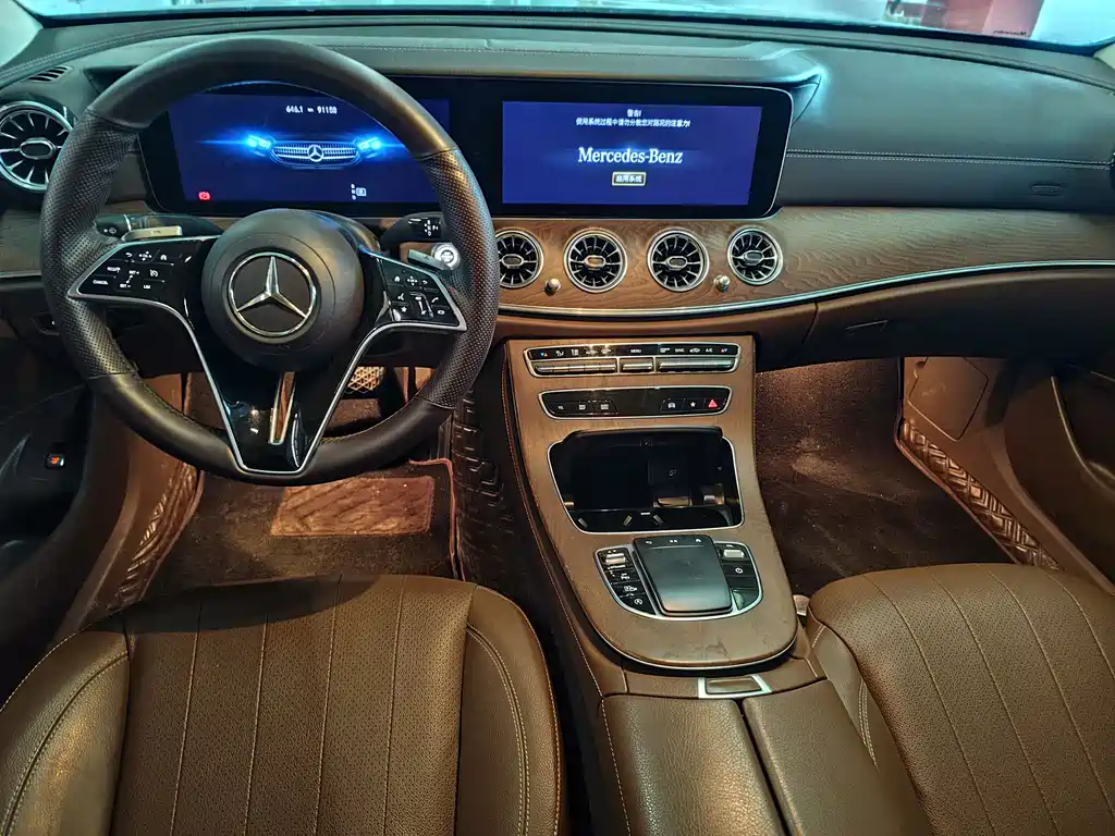 Mercedes-Benz E-Class 2022 E 300 L Fashion Edition
