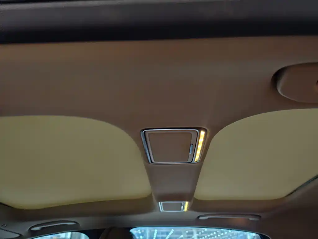 Mercedes-Benz E-Class 2022 E 300 L Fashion Edition