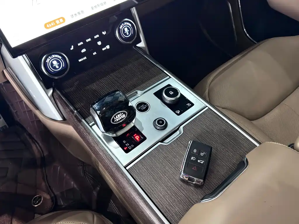 Range Rover 2023 3.0 L6 400PS Creation Extended Edition