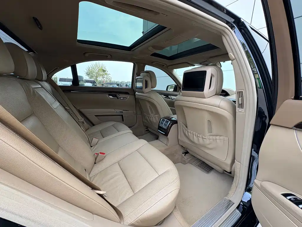Mercedes-Benz S-Class 2010 S 300 L Luxury