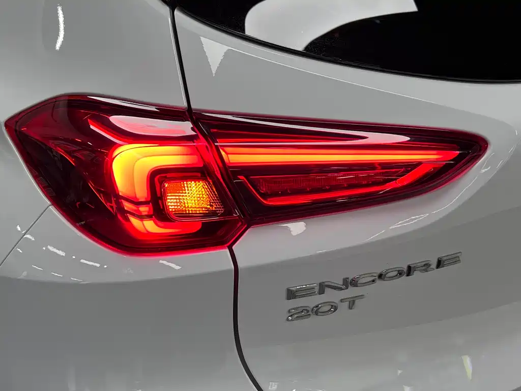 Encore 2020 20T CVT Luxury