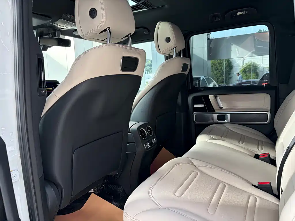 Mercedes-Benz G-Class 2024 G 350