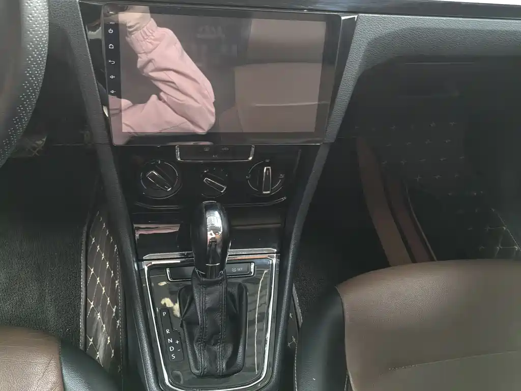 Volkswagen Bora 2016 1.6L Automatic Comfort