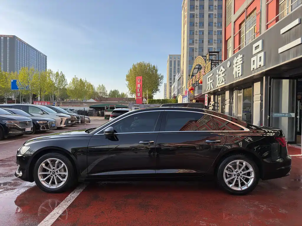 Audi A6L 2024 40 TFSI Luxury Elegant