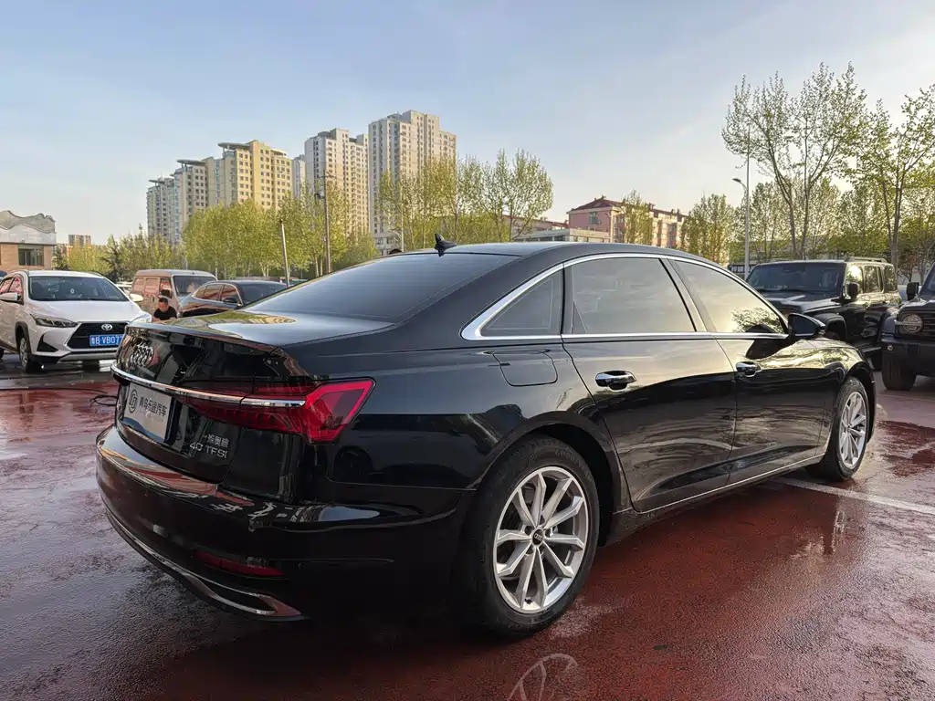 Audi A6L 2024 40 TFSI Luxury Elegant